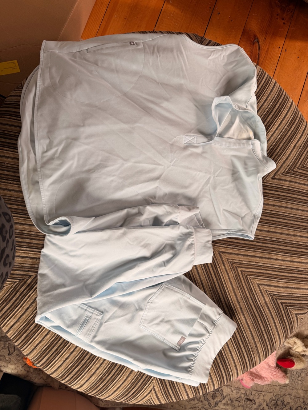 Figs “Open Skies” Women's Scrub Set